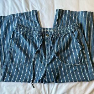 NWOT American Eagle Wide Leg Pinstripe Pants